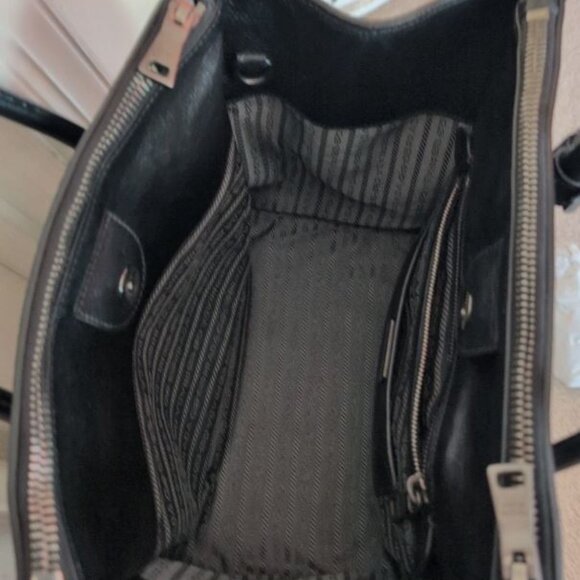 PRADA GALLERIA TWO WAY TOTE/CROSSBODY BLACK SILVER GUNMETAL HARDWARE EUC - Picture 6 of 12